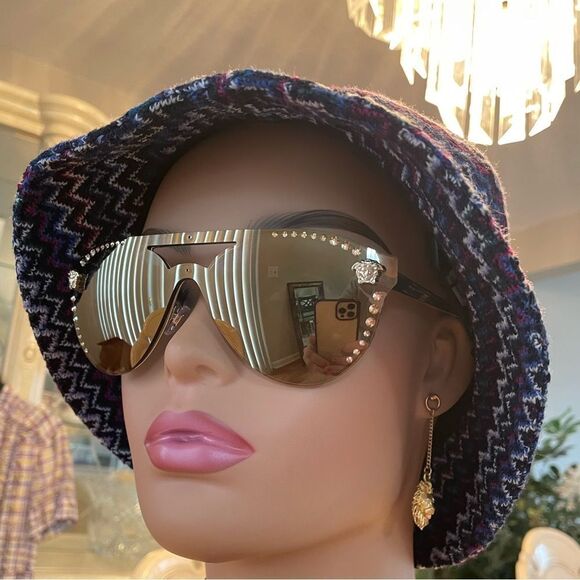 Versace Sunglasses - Picture 1 of 12